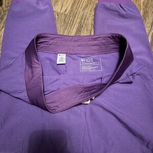 Figs Deep Purple Scrub Jogger